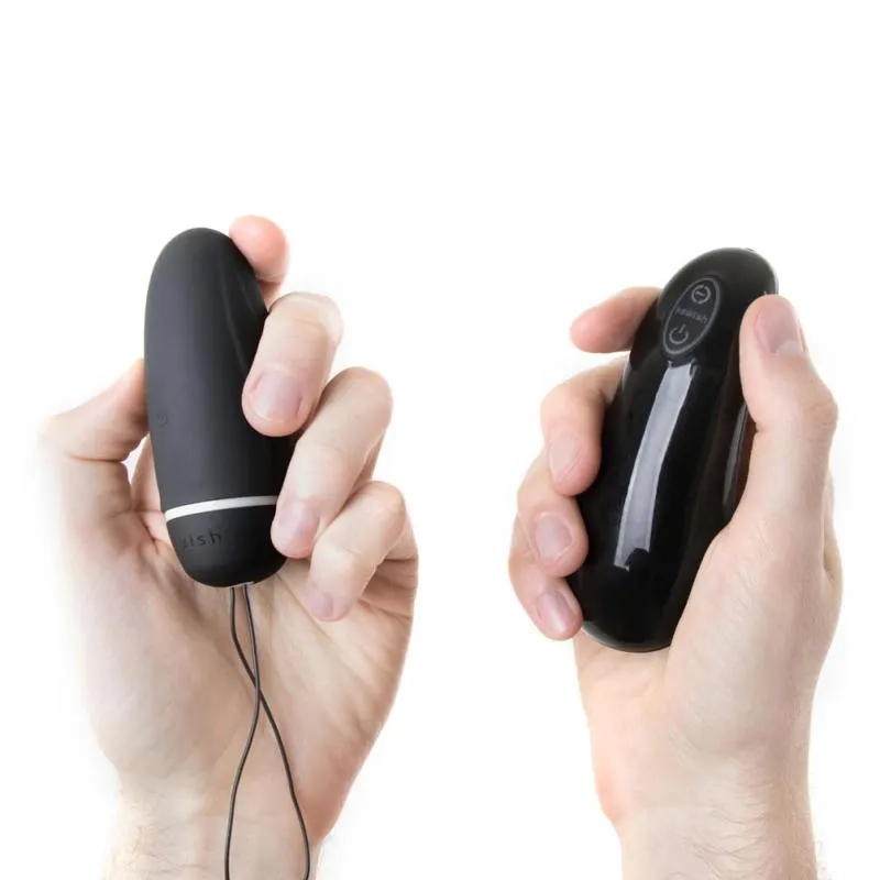 B Swish - bnaughty Deluxe Unleashed Vibrating Bullet Black