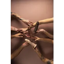 AMORELIE UNCOVER »Dusk« Dildo - 19,2 cm - Espresso AMORELIE UNCOVER »Dusk« Dildo - 19,2 cm - Espresso