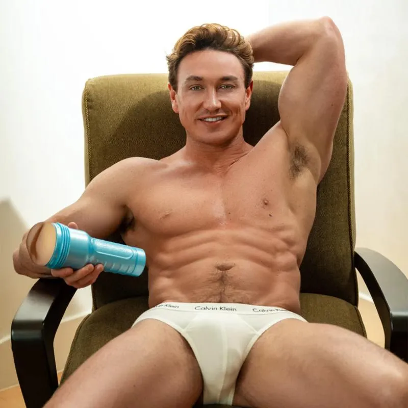 Fleshjack Boys »Cade Maddox Alpha« Masturbator