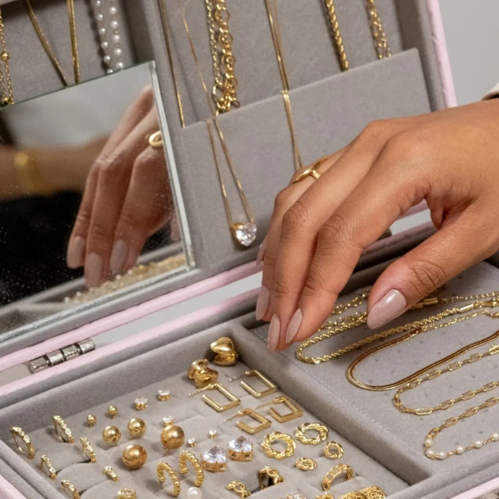 Kit Semi Joias de Luxo 40 Peças Revenda Atacado (Não vem Maleta) Banhado em Ouro 18k Alto Padrão Kit Semi Joias de Luxo 40 Peças Revenda Atacado (Não vem Maleta) Banhado em Ouro 18k Alto Padrão