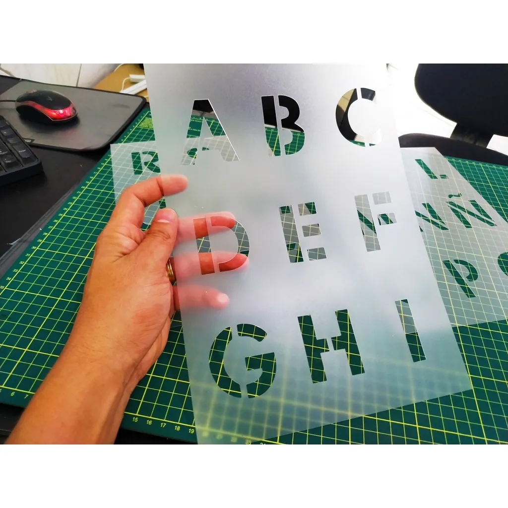 Stencil Letras para Pinturas / Molde Alfabeto c/ 5cm Stencil Letras para Pinturas / Molde Alfabeto c/ 5cm