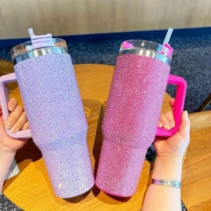 copo Térmico 1200ml Copo Com Strass Brilhante Com Alça Tampa E Canudo de Plastico ou metal copo Térmico 1200ml Copo Com Strass Brilhante Com Alça Tampa E Canudo de Plastico ou metal
