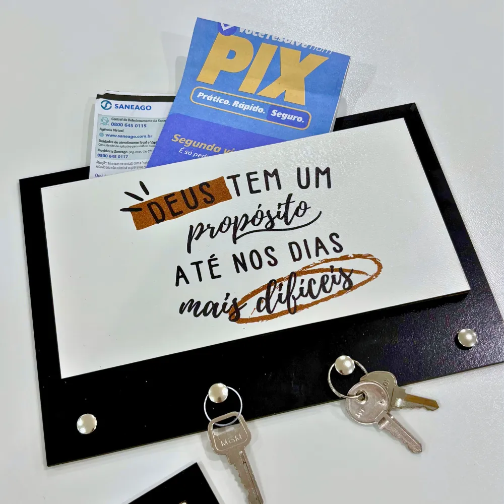 Porta Chaves de Parede em Mdf Decorativo Preto Para Decoração Hall e Casa com Porta Cartas 5 Ganchos Porta Chaves de Parede em Mdf Decorativo Preto Para Decoração Hall e Casa com Porta Cartas 5 Ganchos