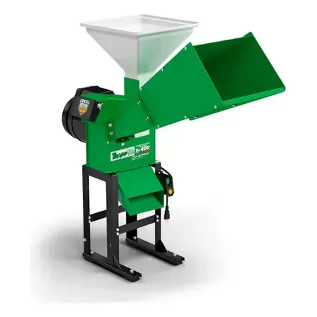 Triturador Forrageiro Trapp TRF 400 Super 2CV NR12 Bivolt 127/220V Picador Capim Milho Cana Ração Moedor Grãos Cereais 10 Martelos 2 Facas Triturador Forrageiro Trapp TRF 400 Super 2CV NR12 Bivolt 127/220V Picador Capim Milho Cana Ração Moedor Grãos Cereais 10 Martelos 2 Facas