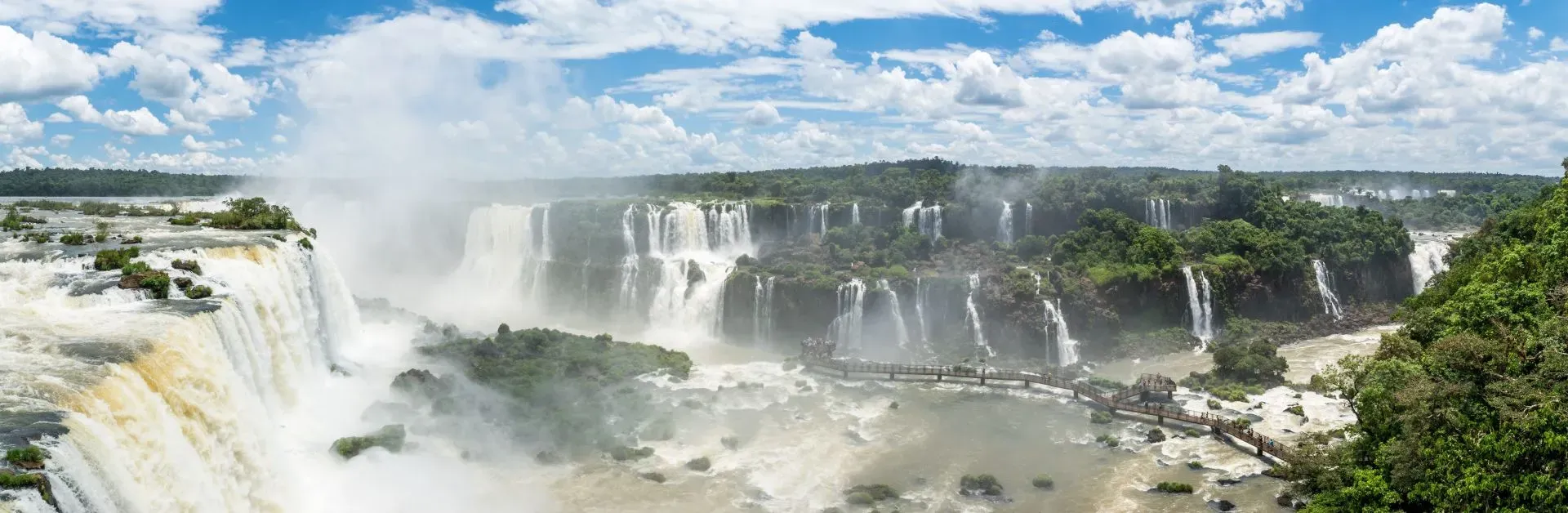 Saint-Michel Viagens - Foz do Iguaçu: Cataratas, Itaipu e Três Fronteiras 30/10/2026 à 02/11/2026 Saint-Michel Viagens - Foz do Iguaçu: Cataratas, Itaipu e Três Fronteiras 30/10/2026 à 02/11/2026