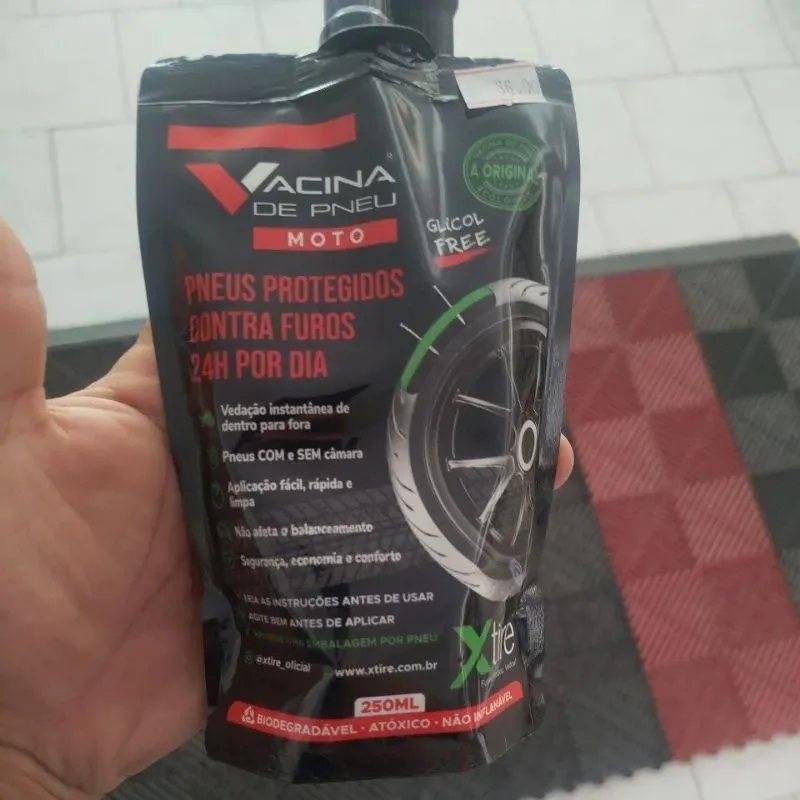 Vacina de Pneu Moto Xtire 250ml Selante Anti Furo Sem Câmara e Com Câmara Vacina de Pneu Moto Xtire 250ml Selante Anti Furo Sem Câmara e Com Câmara