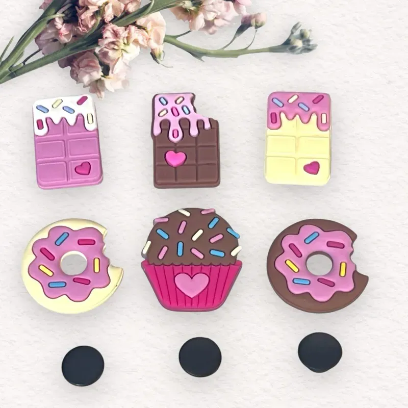 Kit 6 peças Doces Bótons/Pins para Personalizar Babuches Acessórios Diversos Adulto e Infantil Kit 6 peças Doces Bótons/Pins para Personalizar Babuches Acessórios Diversos Adulto e Infantil