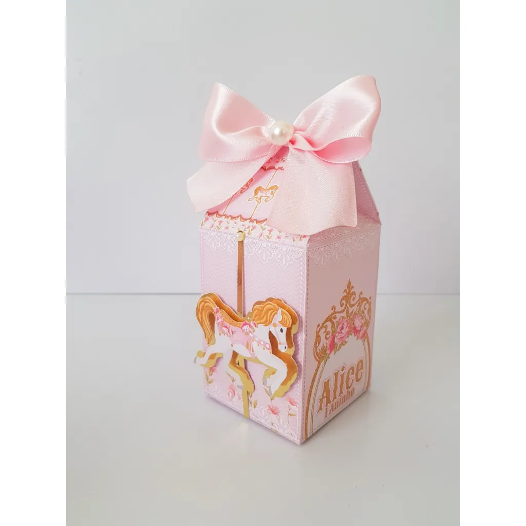 Kit com 5 Caixas Personalizadas Carrossel Encantado 3D Kit com 5 Caixas Personalizadas Carrossel Encantado 3D