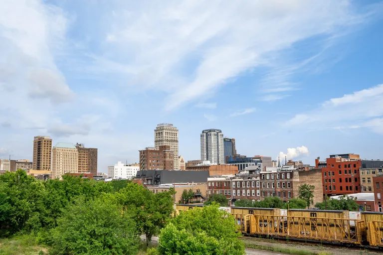 Heat advisory: 100-degree temps forecasted in Birmingham Heat advisory: 100-degree temps forecasted in Birmingham