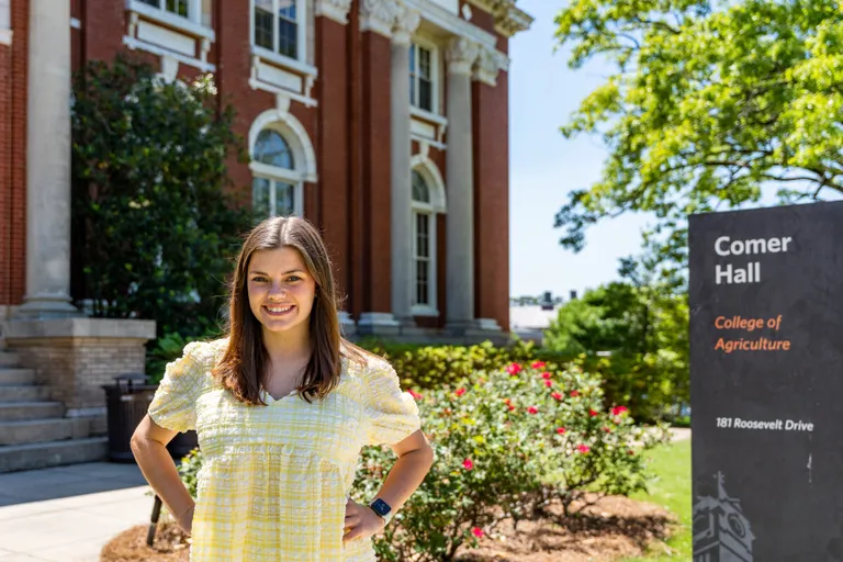 This new Animal Sciences graduate will transform a male-dominated field—learn how This new Animal Sciences graduate will transform a male-dominated field—learn how