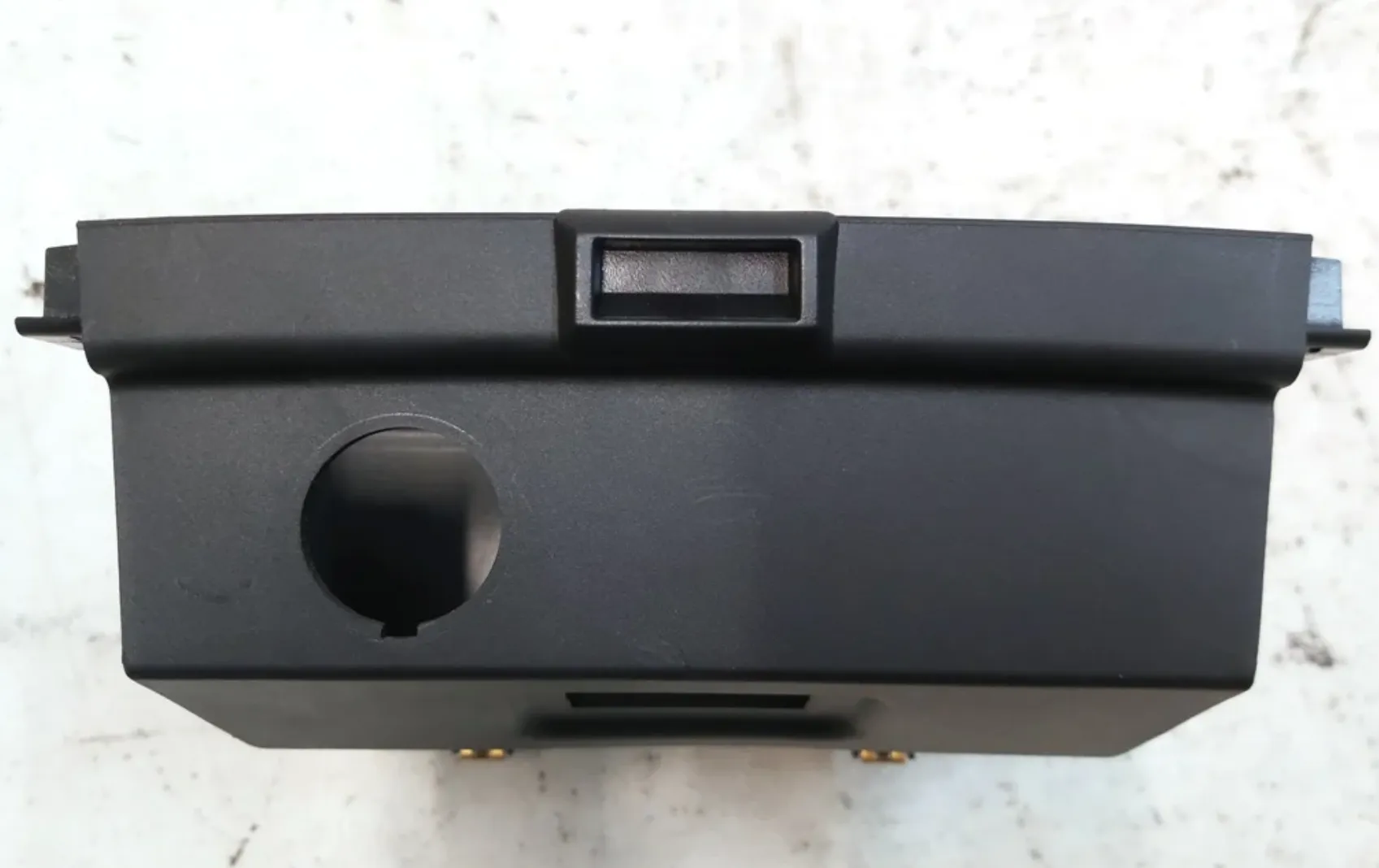 1850318-00-E Вкладиш підстаканника центральної консолі CENTER CONSOLE CUPHOLDER LINER