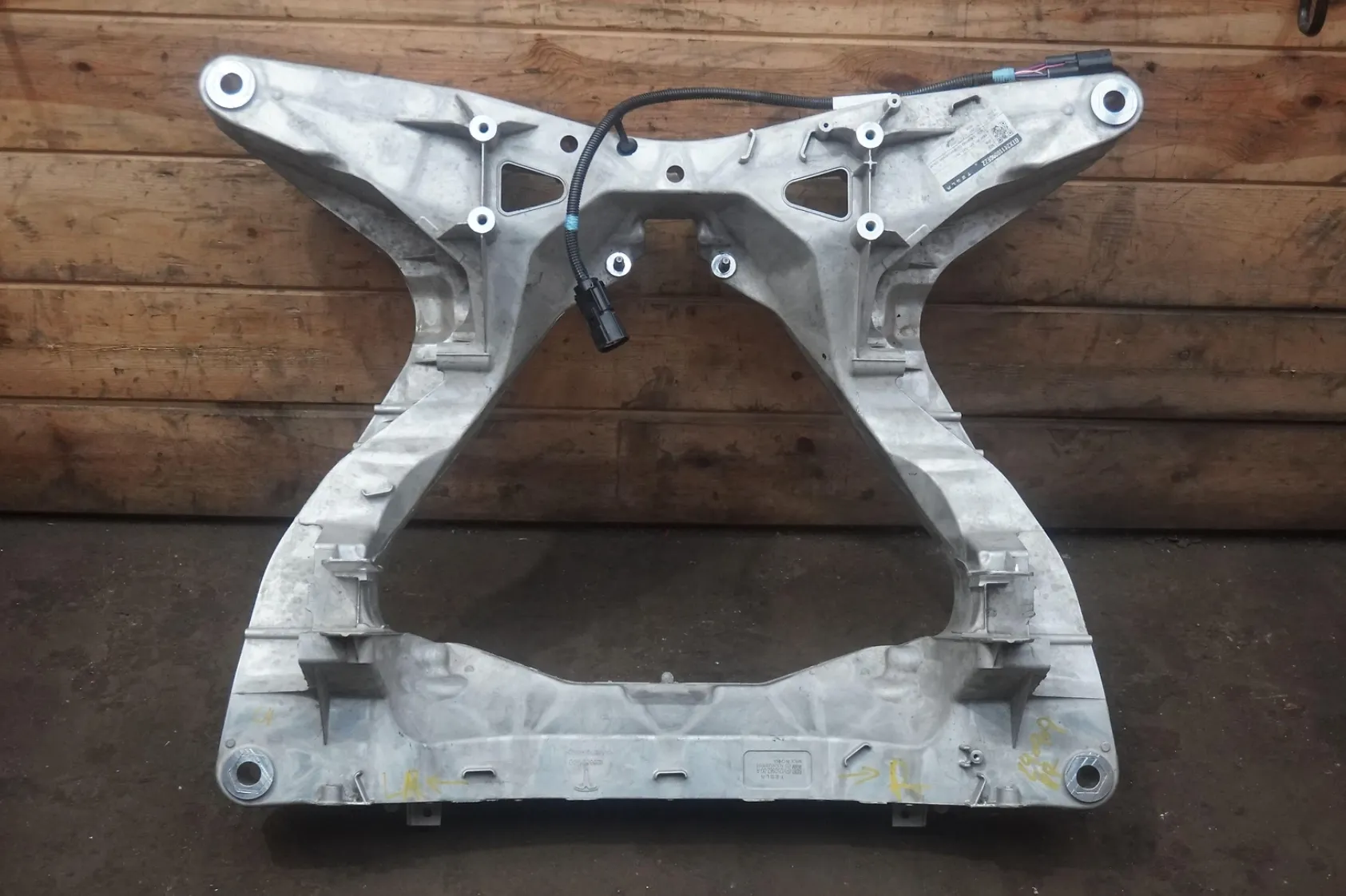 1250562-00-E Задній підрамник REAR SUBFRAME