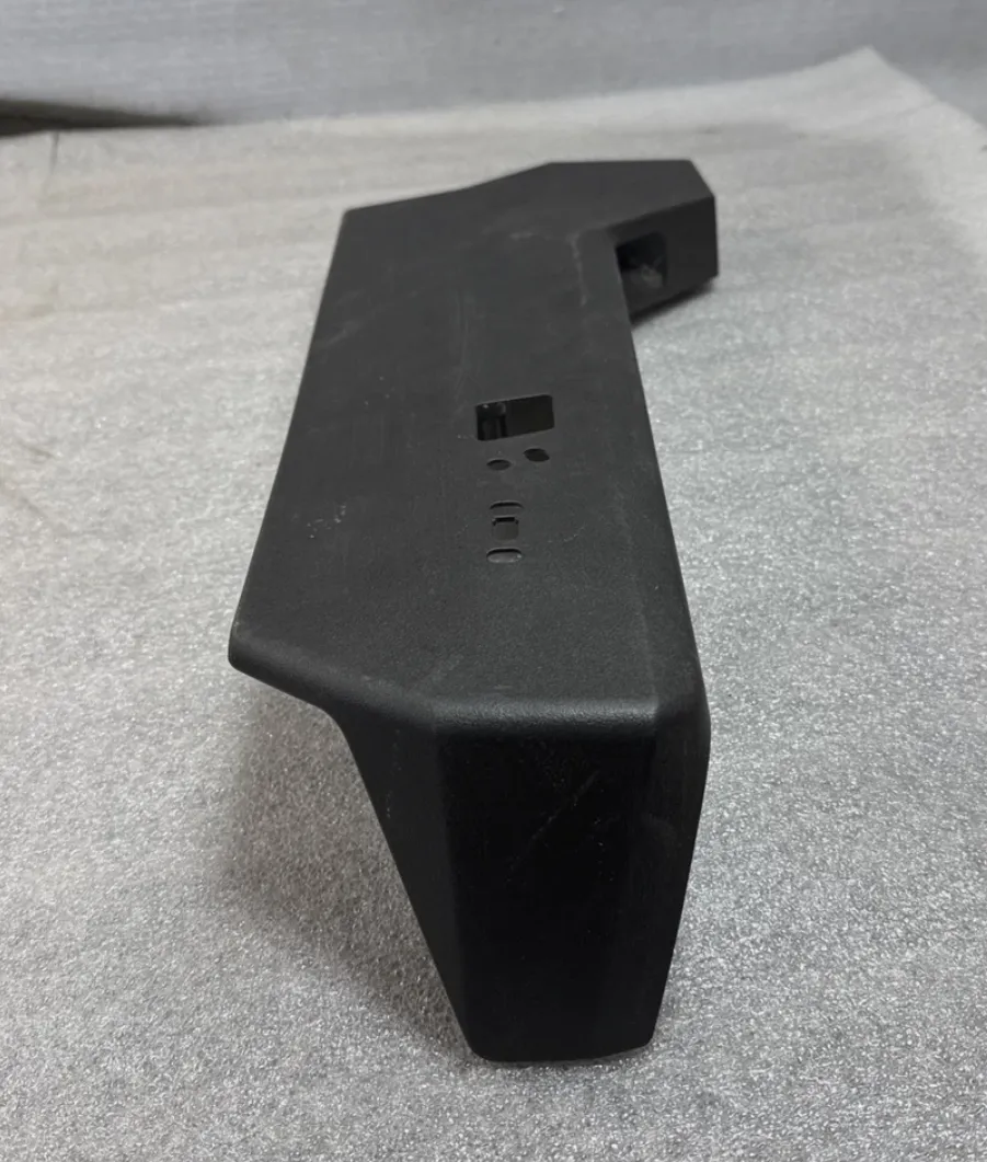 1878337-00-E Перший ряд — зовнішній бічний щиток для сидіння з правого боку 1ST ROW OUTBOARD SIDESHIELD – FOR RIGHT HAND SEAT