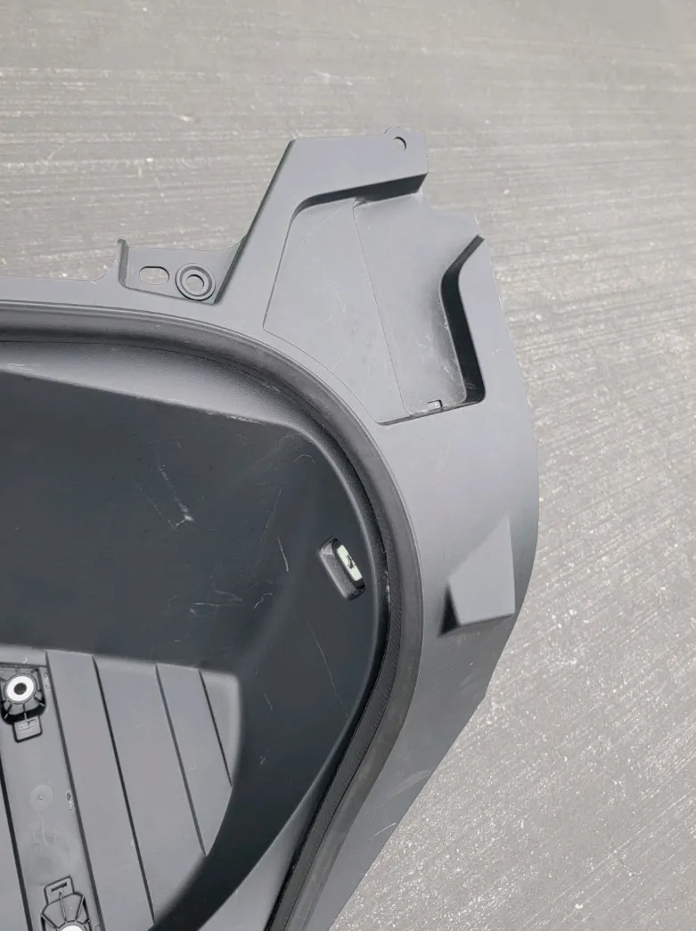 1821260-00-F Збірка переднього багажника (франка) FRUNK ASSEMBLY