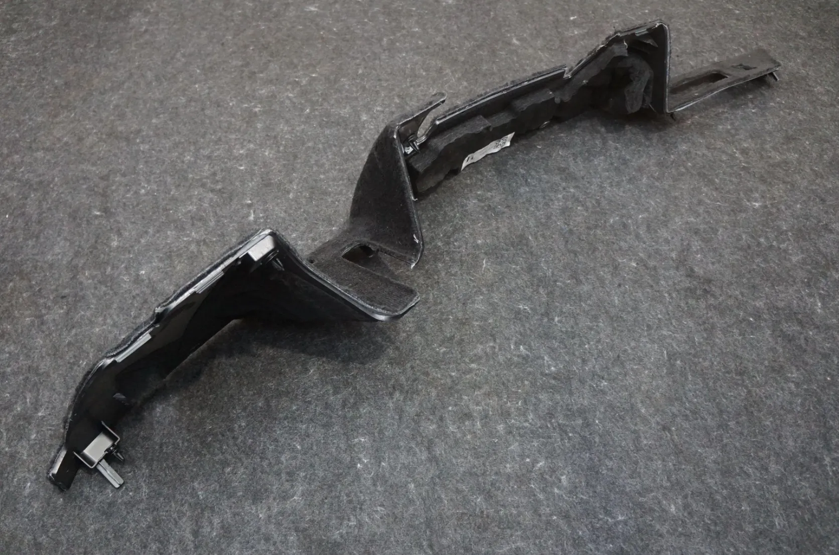 1873327-55-D Захисна кришка ніші для ніг FOOTWELL COVER
