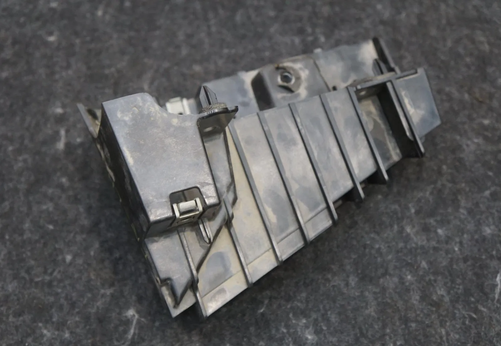 1816610-00-B Переднє посилення порога-ступені — ліва сторона FRONT ROCKER STEP REINFORCEMENT – LEFT HAND