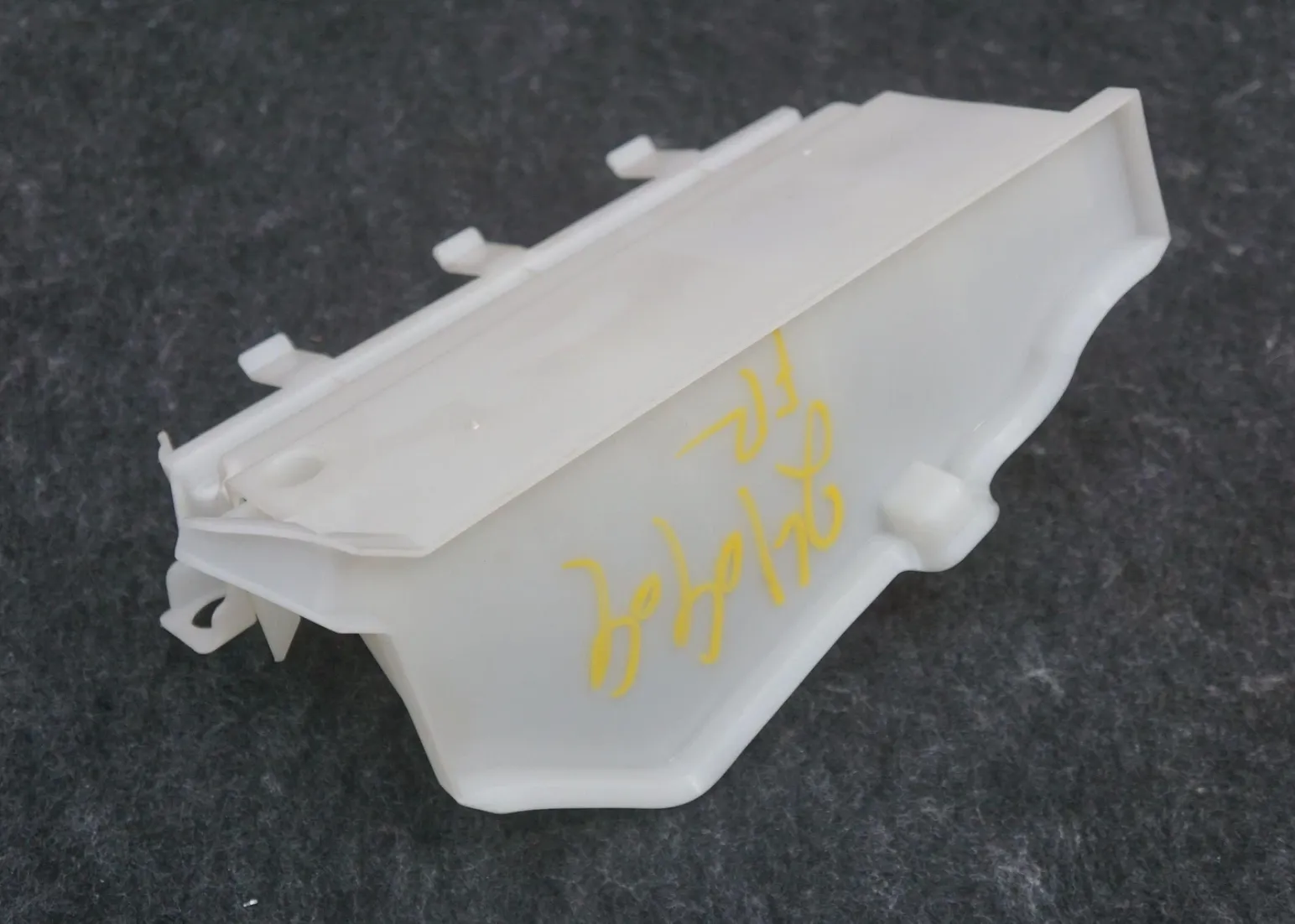 1780684-00-B Водовідбійник DRIP GUARD