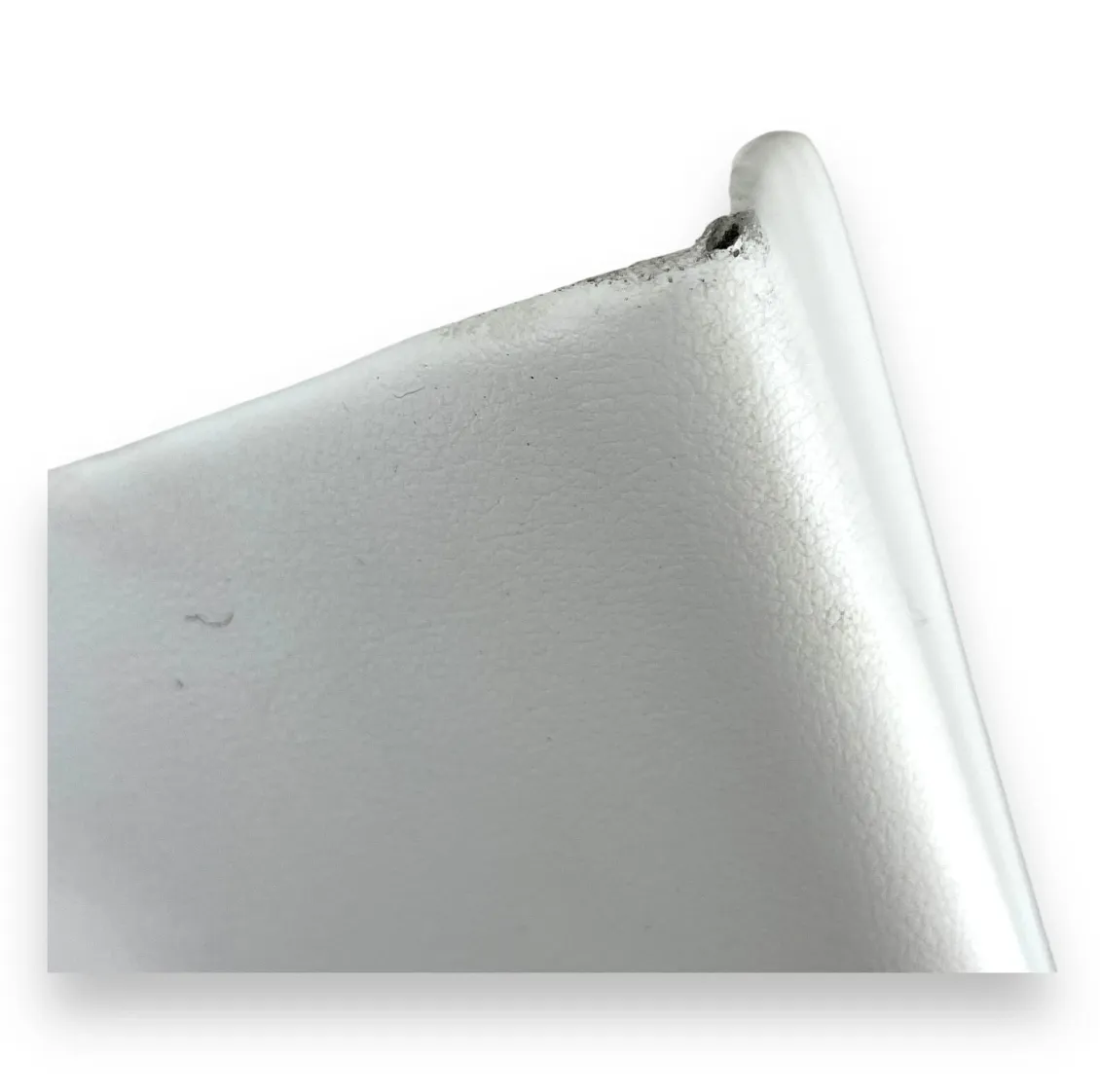 1820197-05-E Поясний молдинг — білий — задній ліва сторона РУЧ BELTLINE ASSEMBLY – WHITE – REAR LEFT HAND