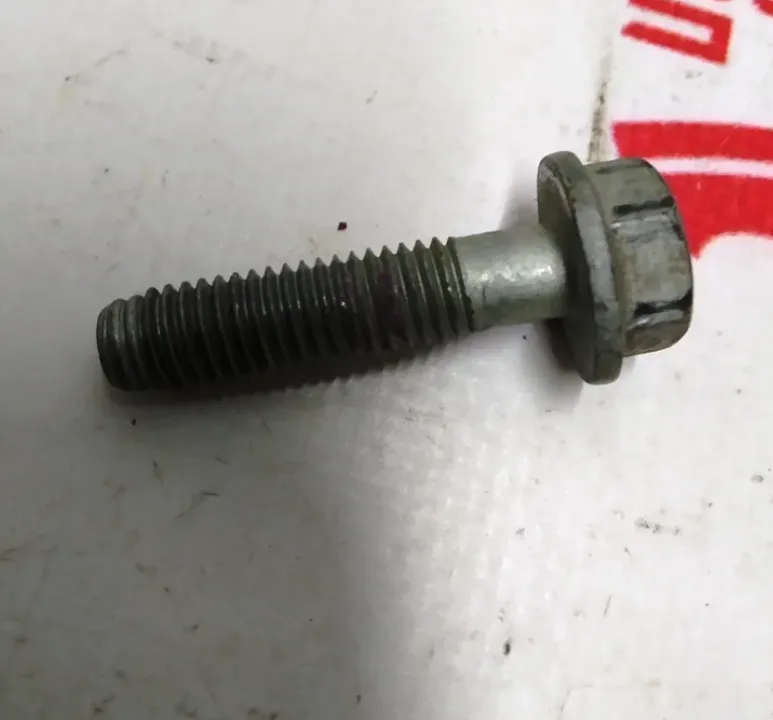 1086494-00-A Болт високої міцності M8x30 сталь класу 10.9 матовий BOLT