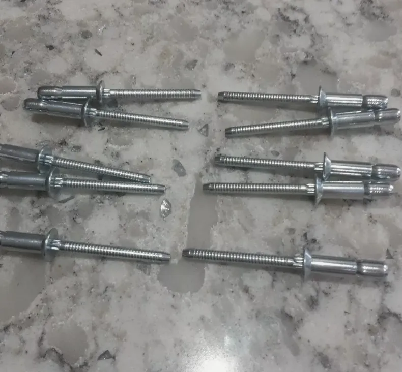 1069326-00-A Конструкційна потайна заклепка 48 мм (3/16”) з алюмінієвим корпусом та сталевим стрижнем для матеріалів товщиною 318–841 мм STRUCTURAL COUNTERSUNK RIVET