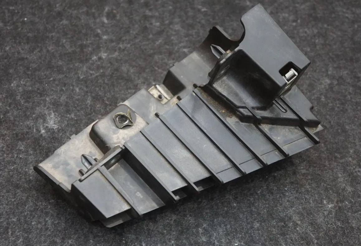1816611-00-B Переднє посилення порога-ступені — права сторона FRONT ROCKER STEP REINFORCEMENT – RIGHT HAND