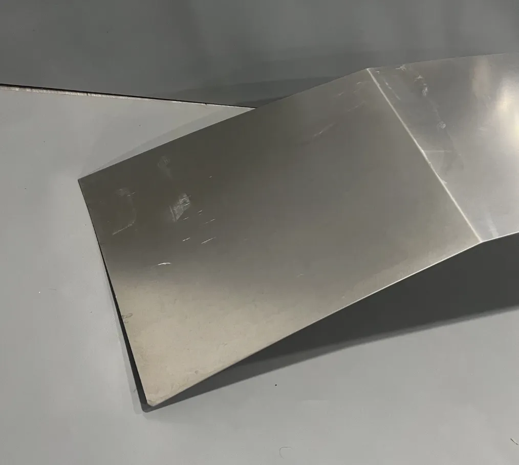 2045200-96-A Збірка облицювальної панелі переднього багажника ASSEMBLY – FRONT TRUNK FASCIA