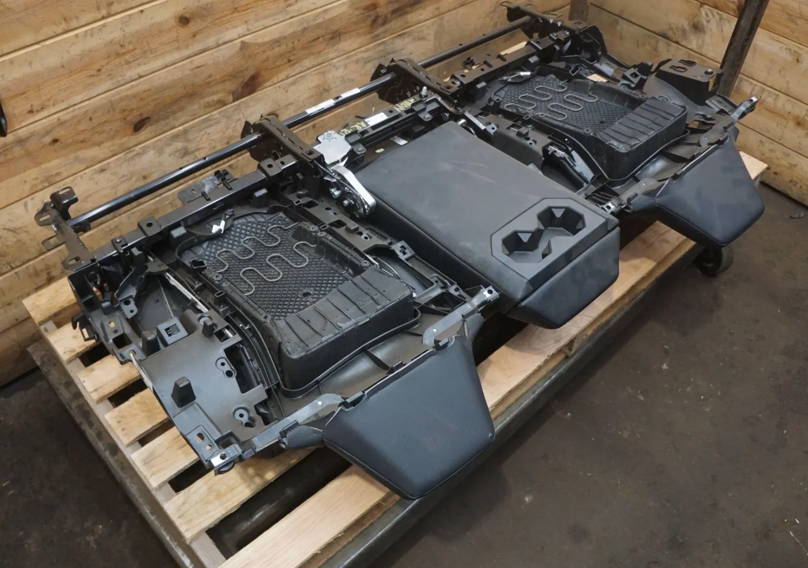 4098870-T1-A Комплектне сидіння другого ряду (повна збірка) SECOND ROW – FULL SEAT ASSEMBLY