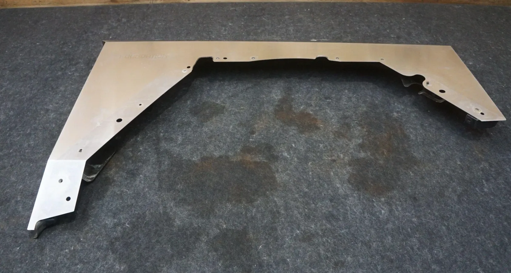 1900764-9F-A Збірка правої панелі крила серії Foundation ASSEMBLY – FENDER – FOUNDATION SERIES – RIGHT HAND