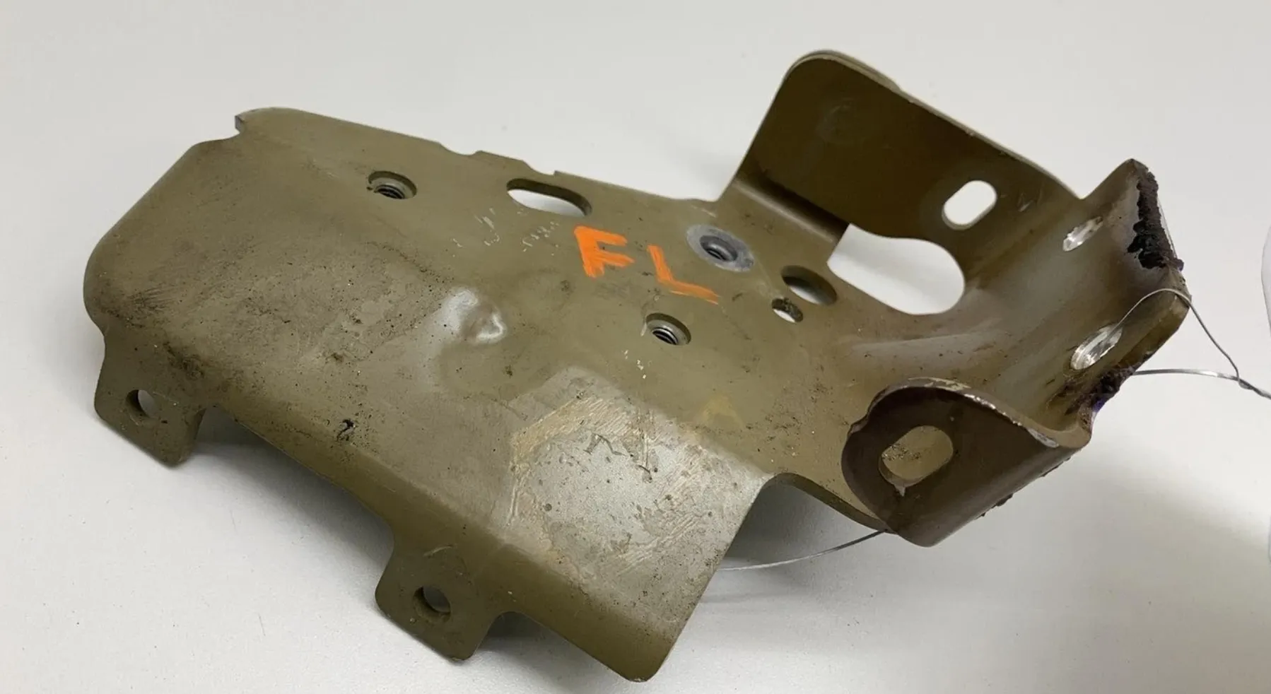 1853211-ST-H Збірка лівого кронштейна CFM ASSEMBLY – CFM BRACKET LEFT HAND
