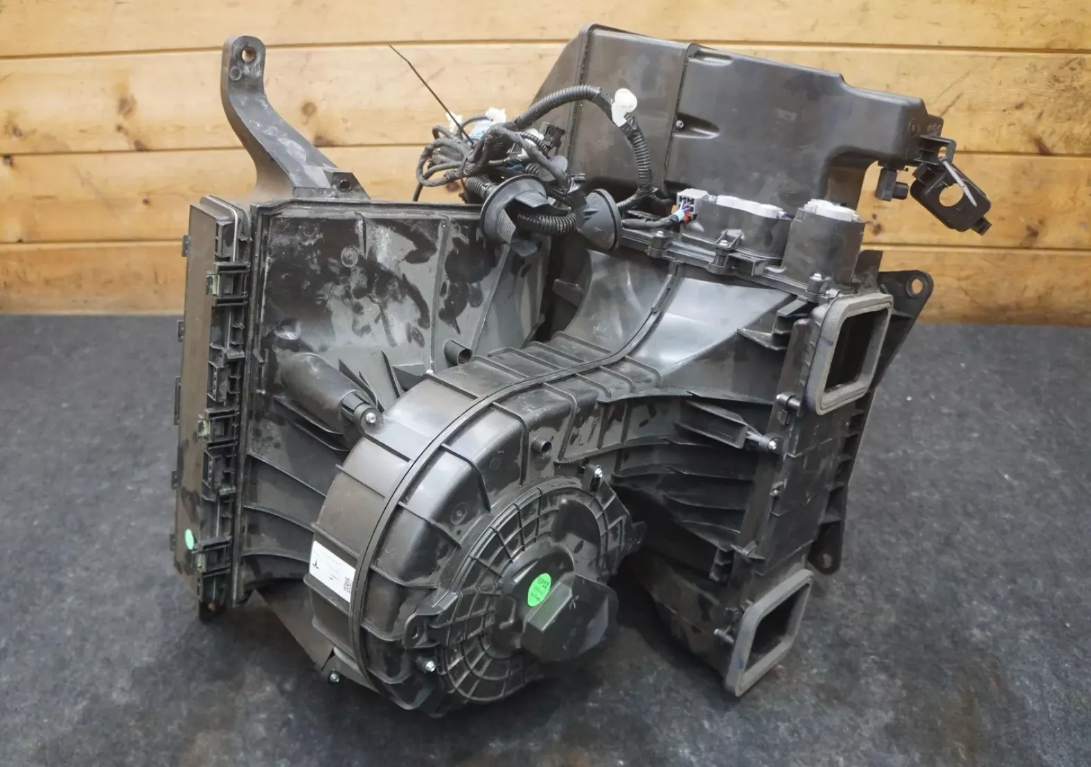1809889-00-G Волога сторона кліматичної системи WET SIDE HVAC
