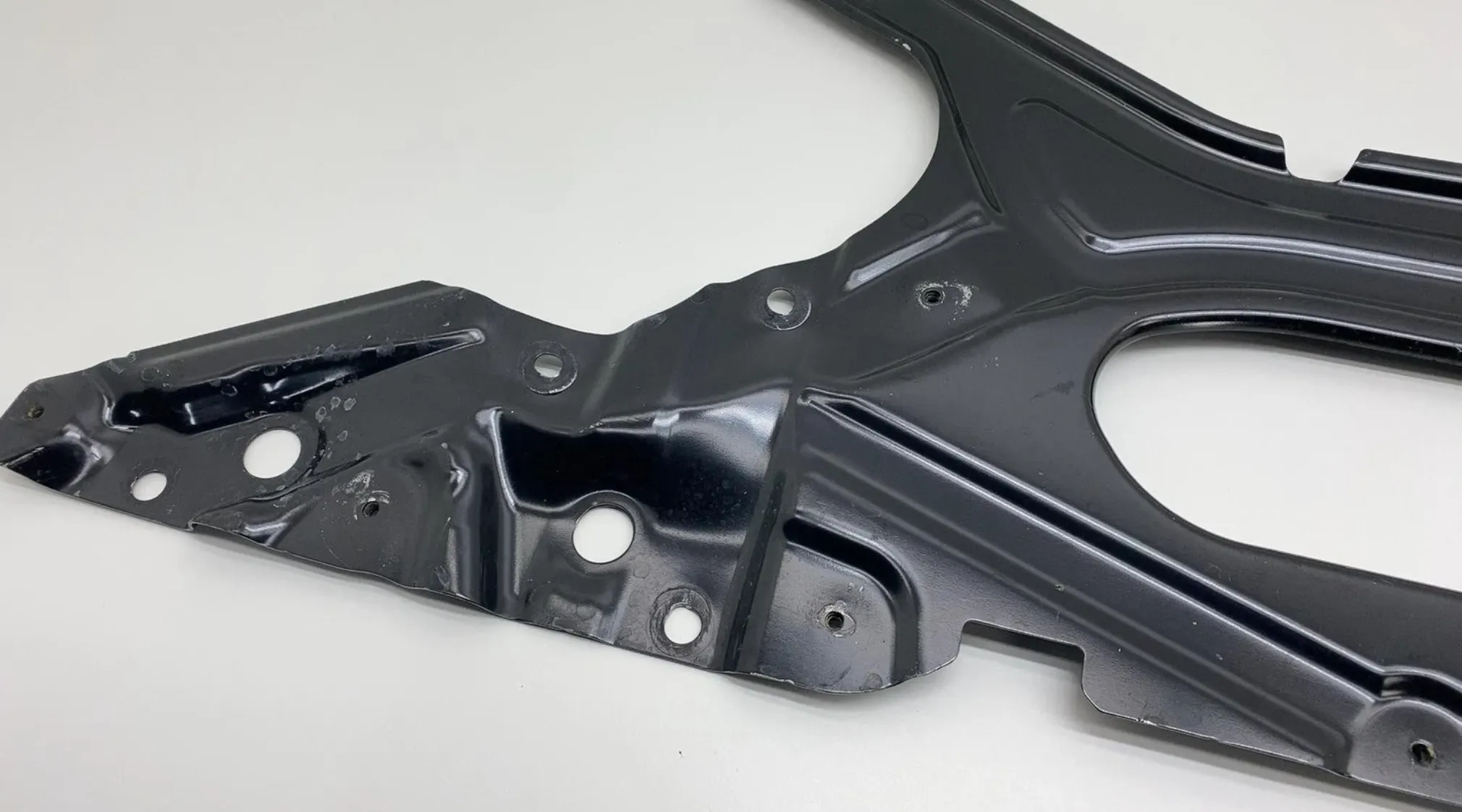 1780917-00-F Штампована деталь захисної плити днища SKID PLATE STAMPING