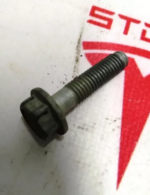 1086494-00-A Болт високої міцності M8x30 сталь класу 10.9 матовий BOLT