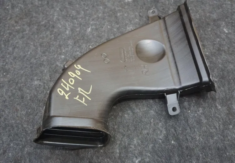 1908227-00-B Повітропровід панелі — правий PANEL DUCT – RIGHT HAND