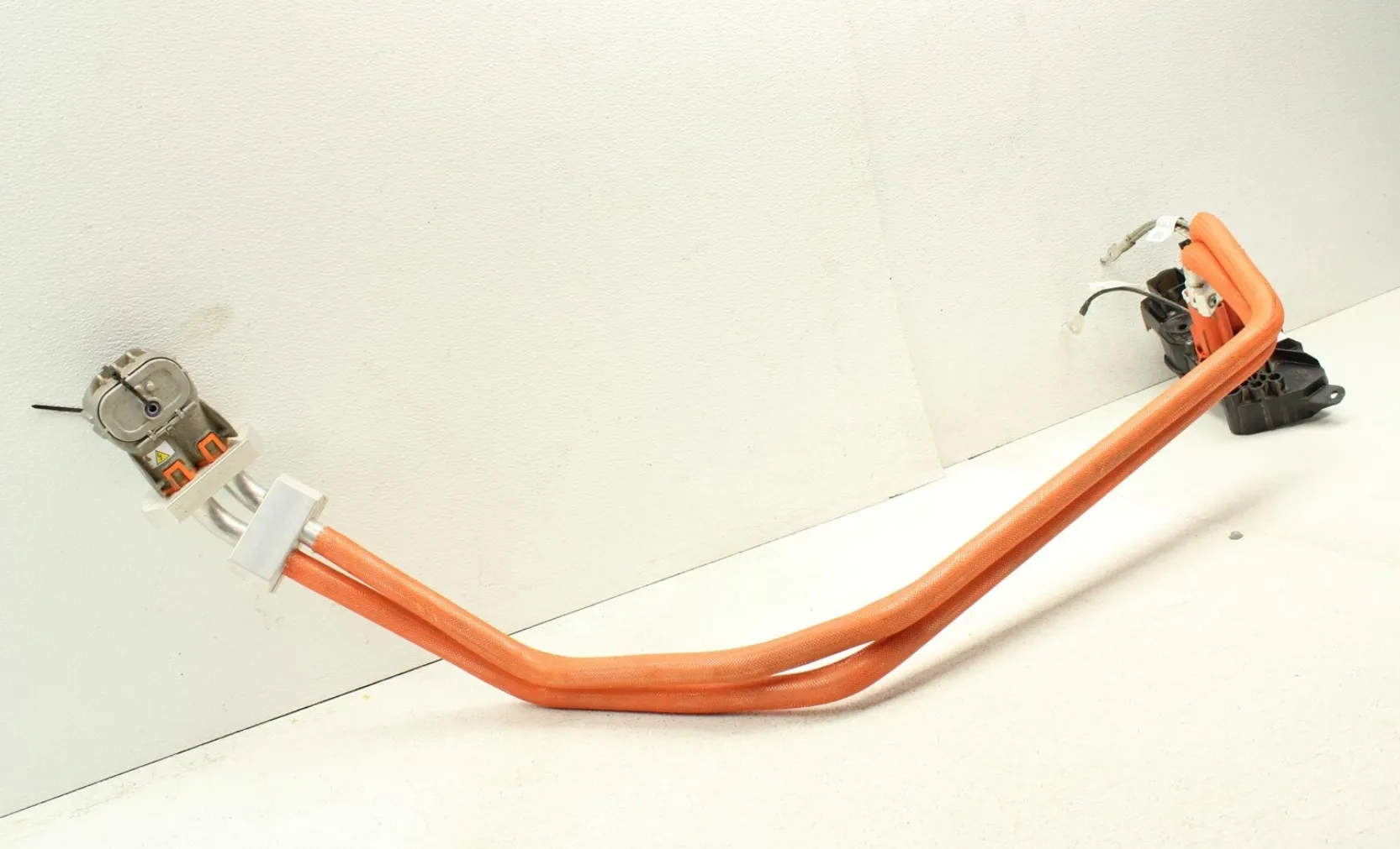 1567101-21-A Роз’єм високовольтний – колодка – 0 градусів – DU HIGH VOLTAGE CONNECTOR – HEADER – 0 DEGREES – DU