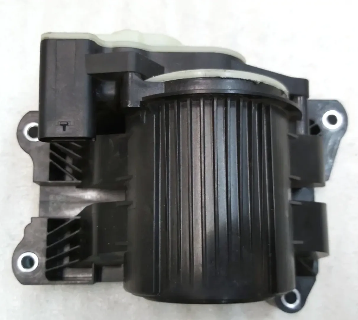 1648071-00-A Восьмипозиційний клапан OCTOVALVE