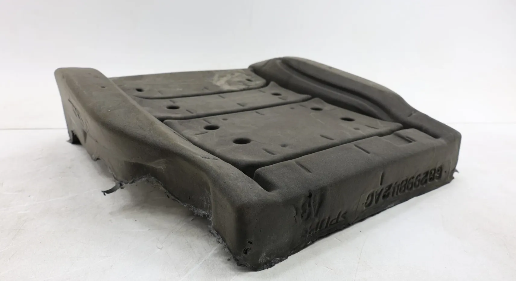 1947371-89-C Пінопластова вставка подушки переднього сидіння — лише ліва сторона з вентиляційним отвором FRONT SEAT CUSHION FOAM LEFT HAND ONLY WITH VENT