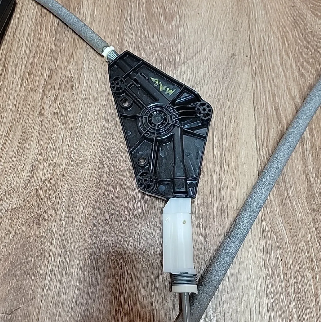 1873122-00-C Механізм склопідйомника задніх лівих дверей WINDOW REGULATOR MECHANISM – REAR – LEFT HAND