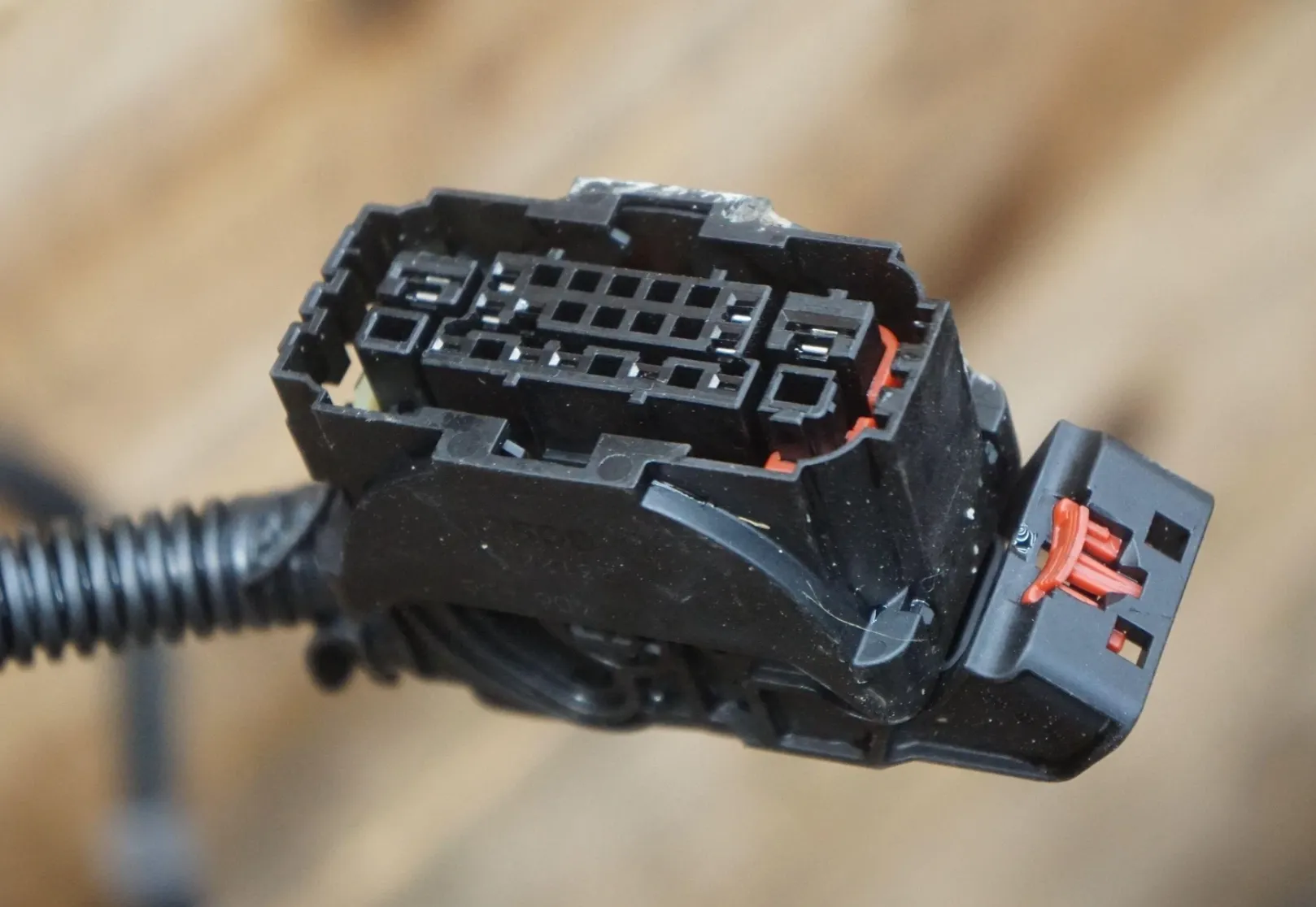 1812970-00-H Жгут правого переднього багажника HARNESS-RIGHT FRUNK