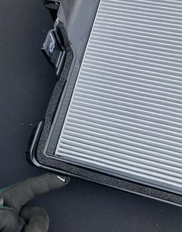 1933573-00-D Дверцята сервісного доступу до салонного фільтра системи HVAC HVAC CABIN FILTER SERVICE DOOR