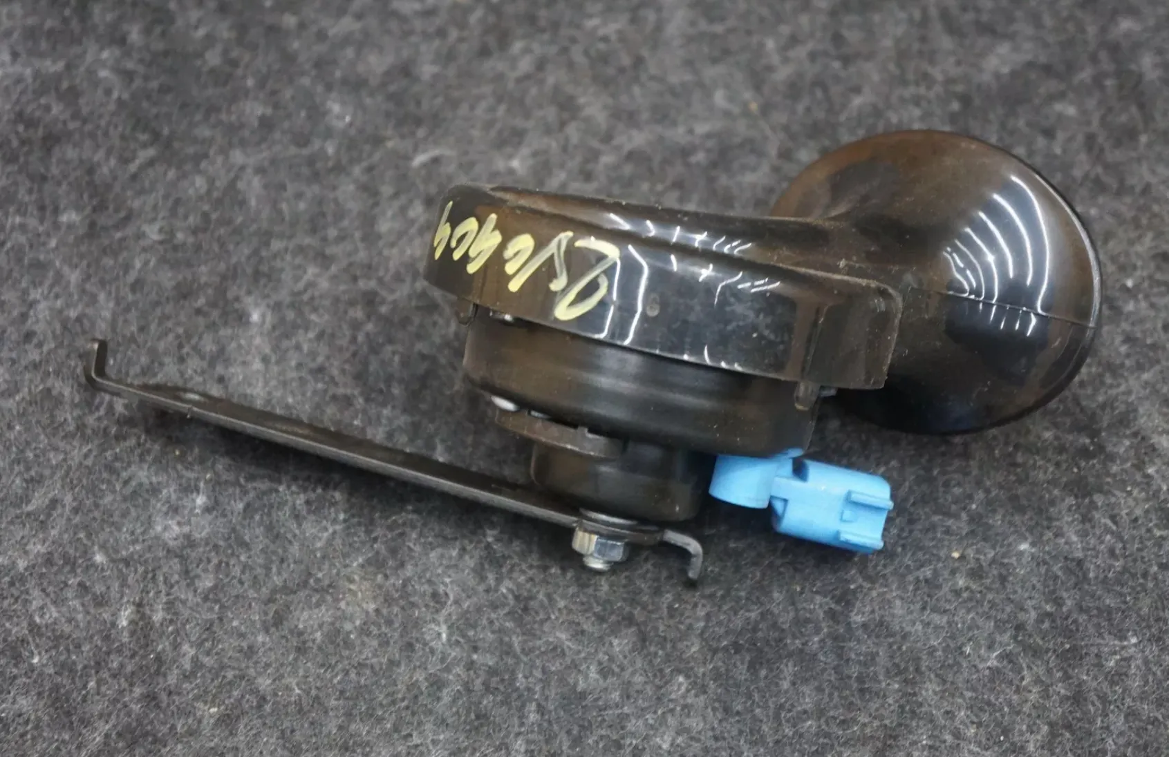 1877431-00-B Сигнал низького тону права сторона у зборі HORN ASSEMBLY-HIGH TONE-RIGHT HAND