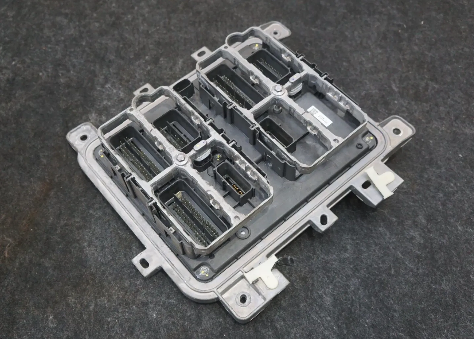 1771458-13-E Контролер середньої напруги — права сторона MID VOLTAGE RIGHT HAND CONTROLLER