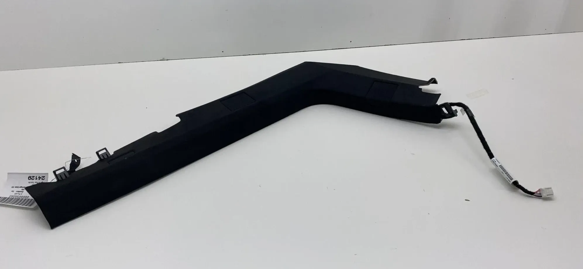 1682255-00-F Жгут — ліва обшивка A-стійки HARNESS-LEFT A-TRIM