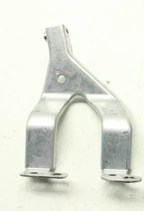 1875752-00-D Кронштейн дисплея приладової панелі – ліва сторона IP DISPLAY BRACKET – LEFT HAND
