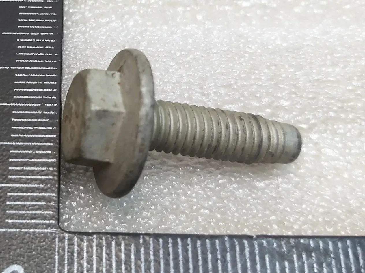 1139785-00-A Болт шестигранний з фланцем HF M6-1.0×21 клас міцності 8.8 сталь G1009[B] з покриттям MAT BOLT