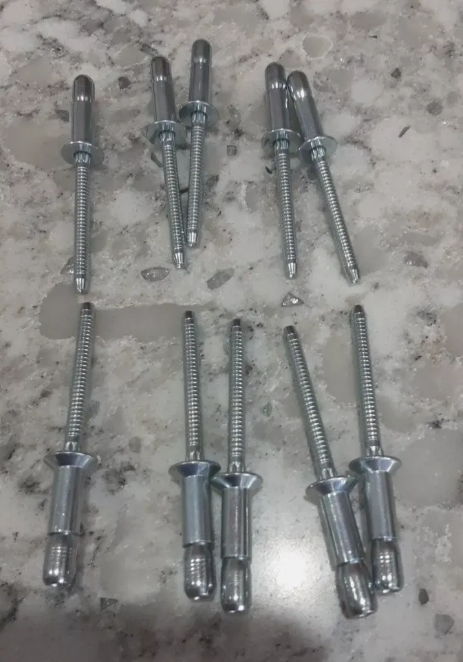 1069326-00-A Конструкційна потайна заклепка 48 мм (3/16”) з алюмінієвим корпусом та сталевим стрижнем для матеріалів товщиною 318–841 мм STRUCTURAL COUNTERSUNK RIVET