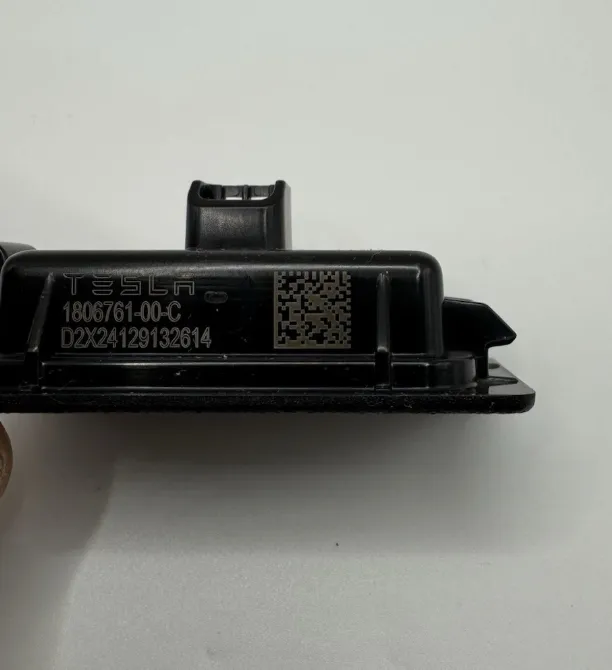 1806761-00-C Лампа підсвітки номерного знака LICENSE PLATE LAMP