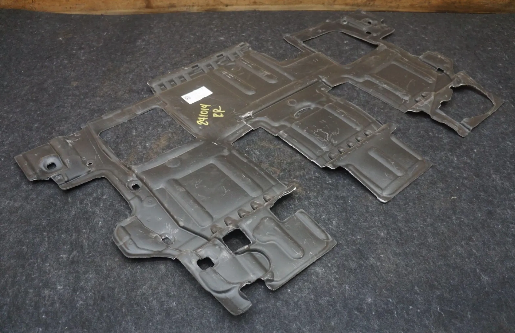 1877894-00-D Шумоізоляційна накладка – задня стінка NVH PAD