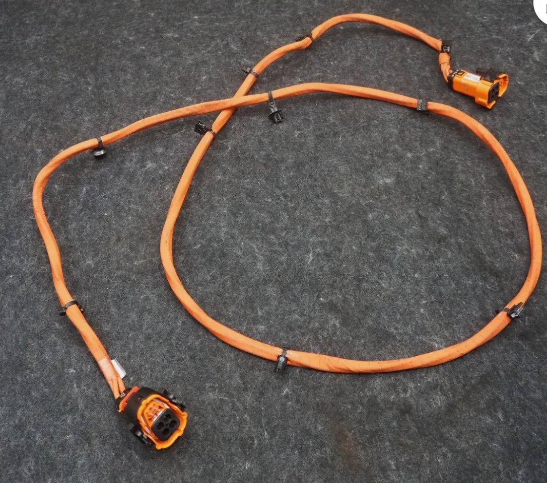 1847931-00-B Вихід у вантажну платформу – високовольтний джгут BED OUTLET – HIGH VOLTAGE HARNESS
