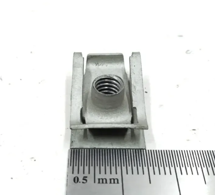 1013802-00-B J-гайка M6x0.5 з товщиною різьблення 3.0 мм багаторізьбова J – NUT