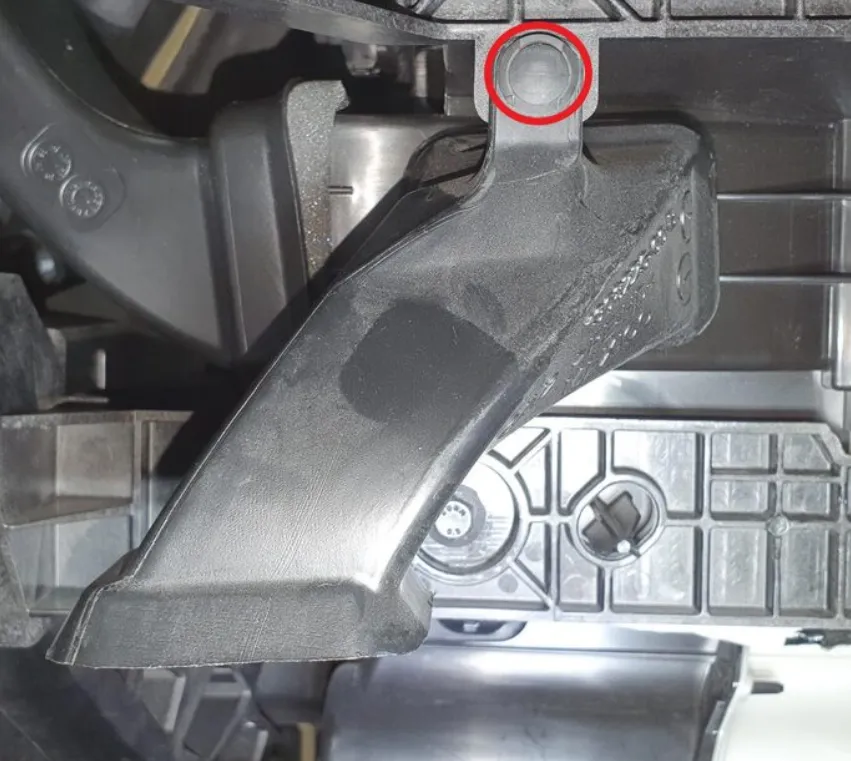 1908225-00-D Підключальний повітропровід підлоги JUMPER FLOOR DUCT